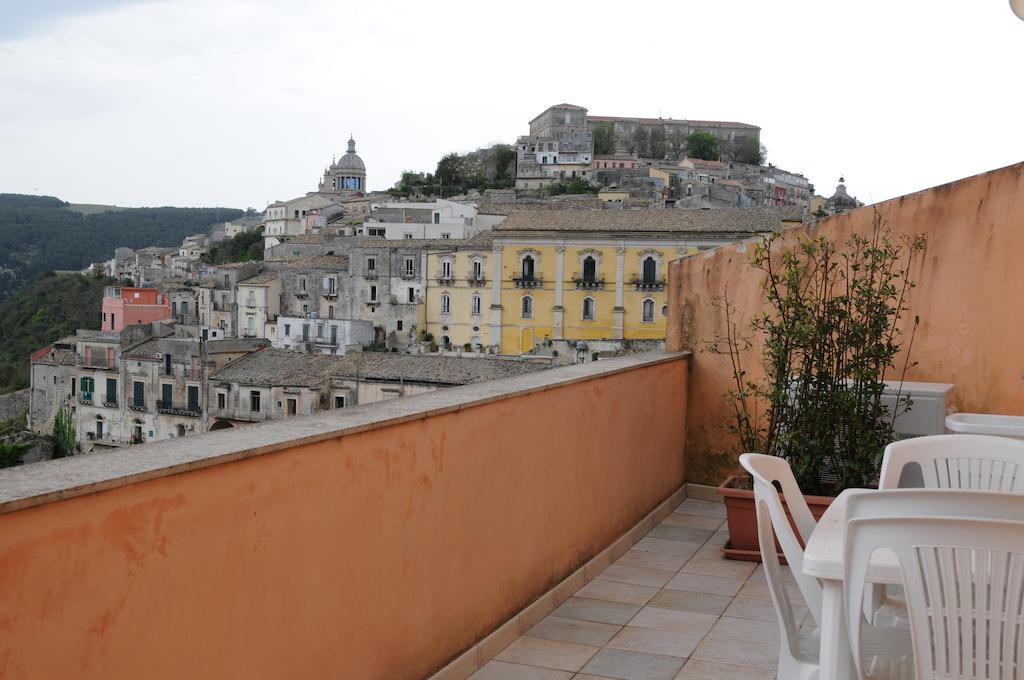 L'Apparthotel Ragusa Pokoj fotografie